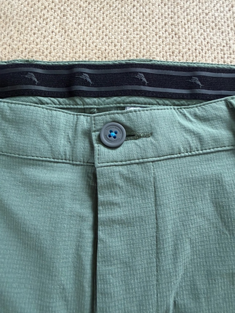 Tommy Bahama Men's Performance Shorts Size 35 Green Marlin Logo Stretch 35x8 - Picture 4 of 10